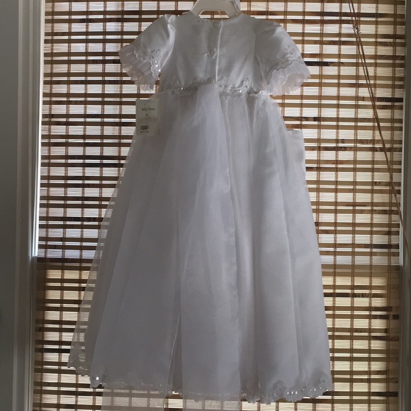 Elegant Baptism/Christening Gown w/ Bonnet - Picture 2 of 5